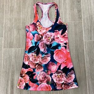 Lululemon tank 8